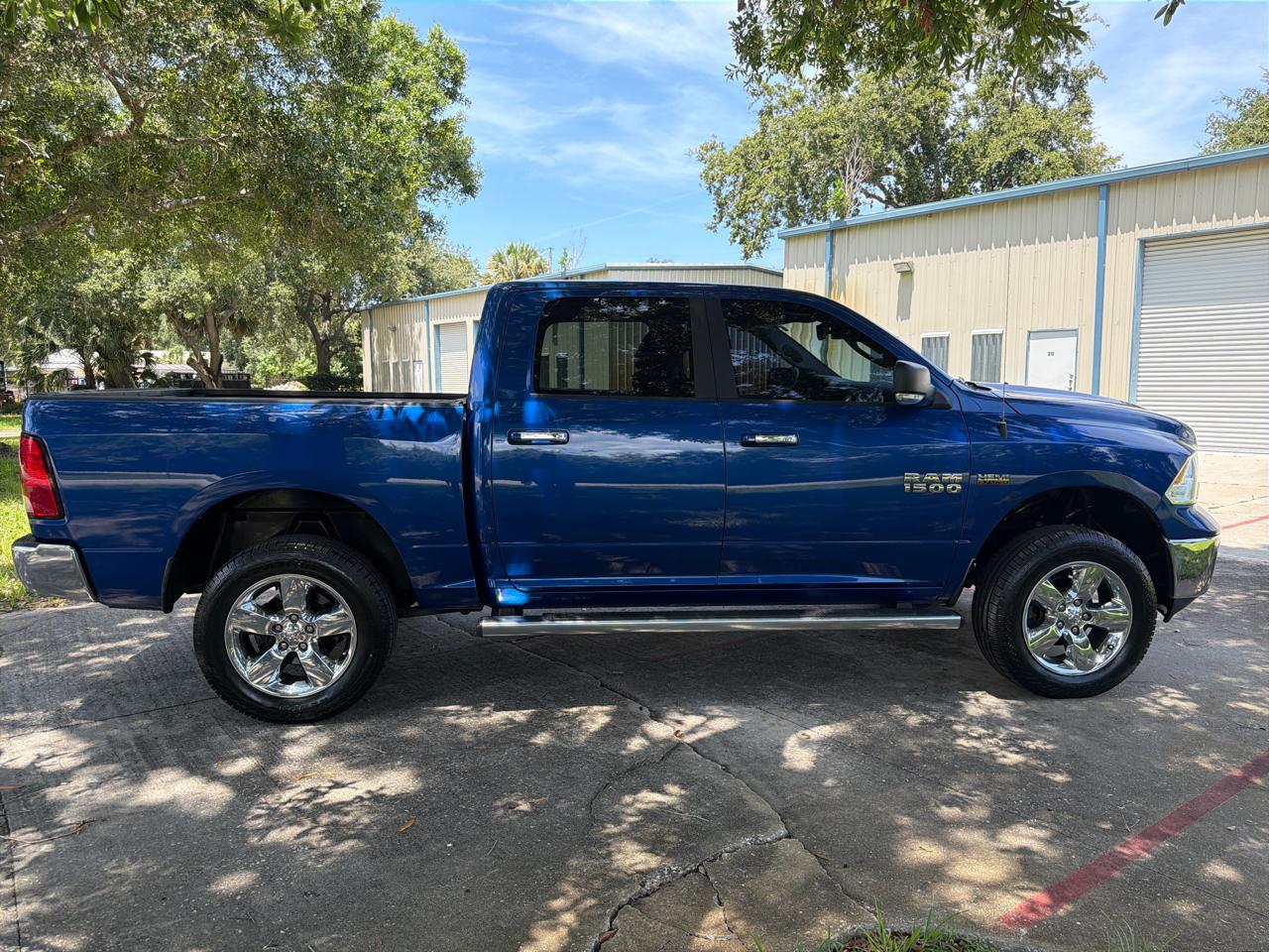 RAM 1500 2WD Crew Cab 140.5" Big Horn 2015