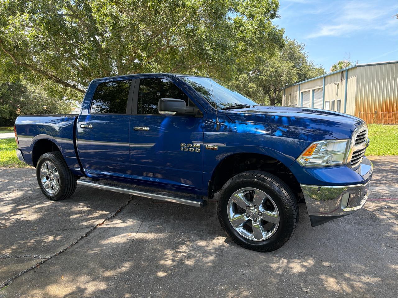RAM 1500 2WD Crew Cab 140.5" Big Horn 2015