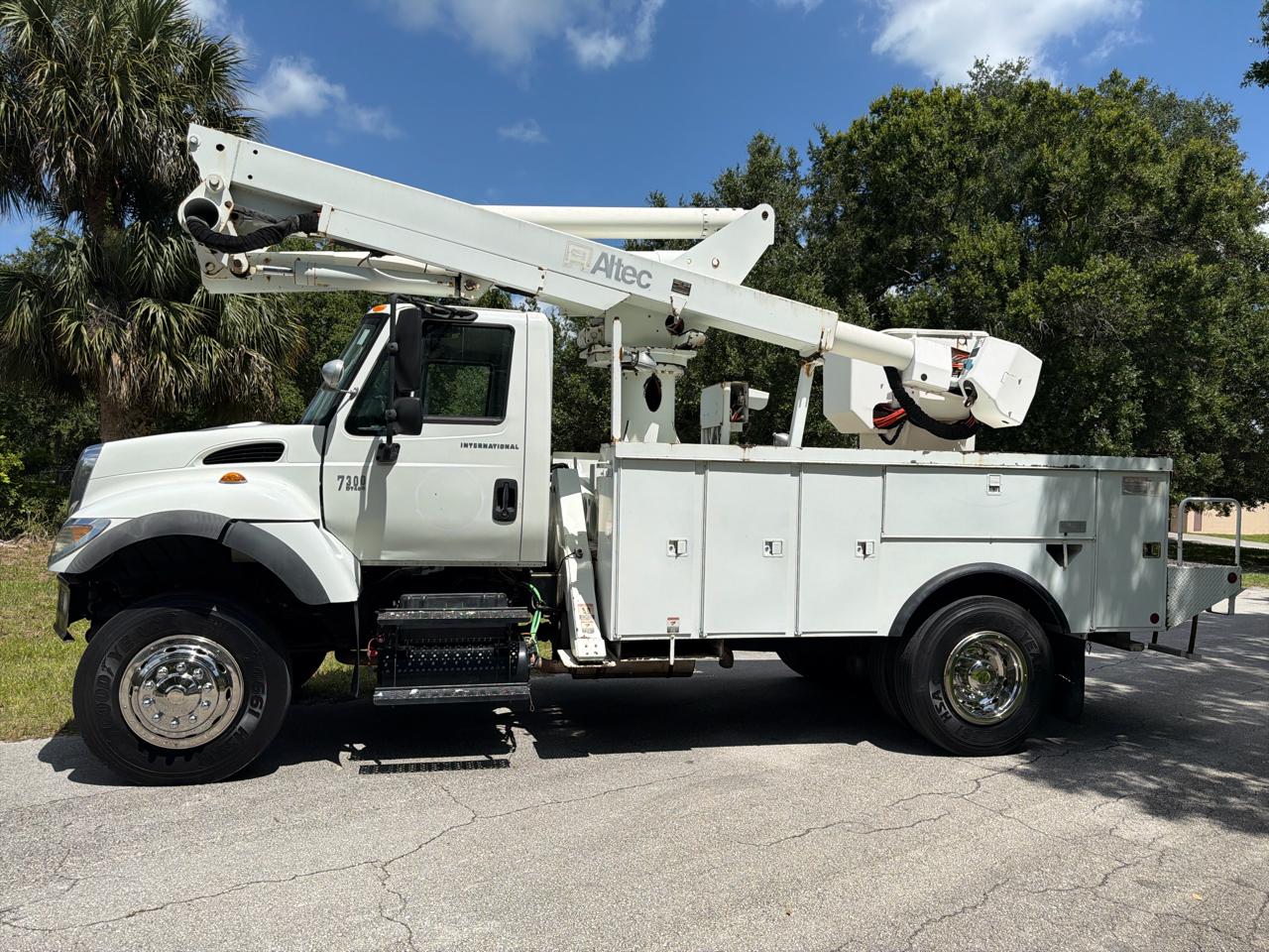 International 7300  2005