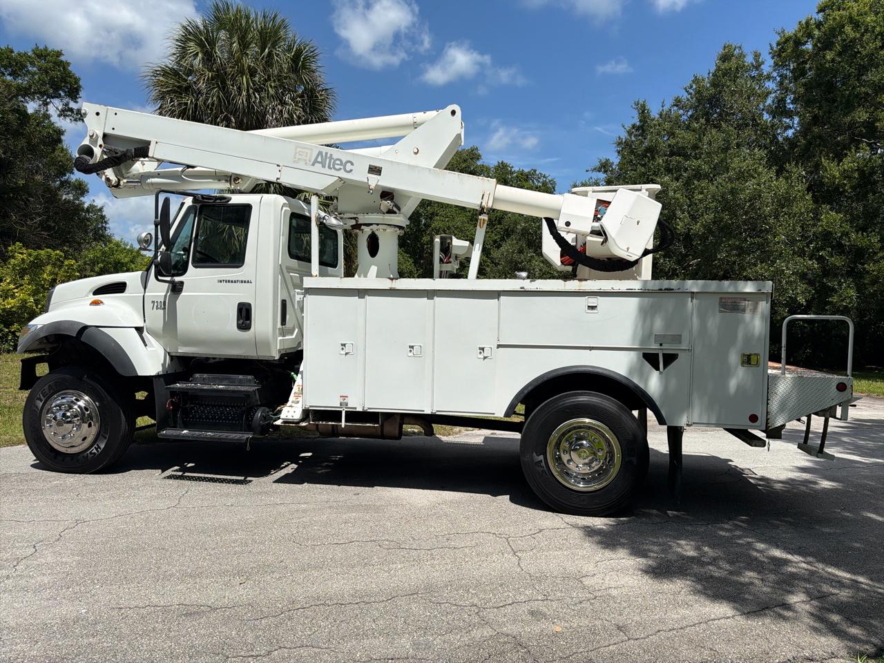 International 7300  2005