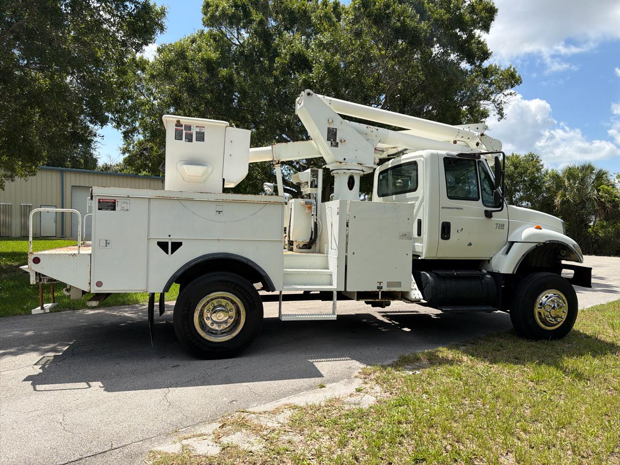 International 7300  2005