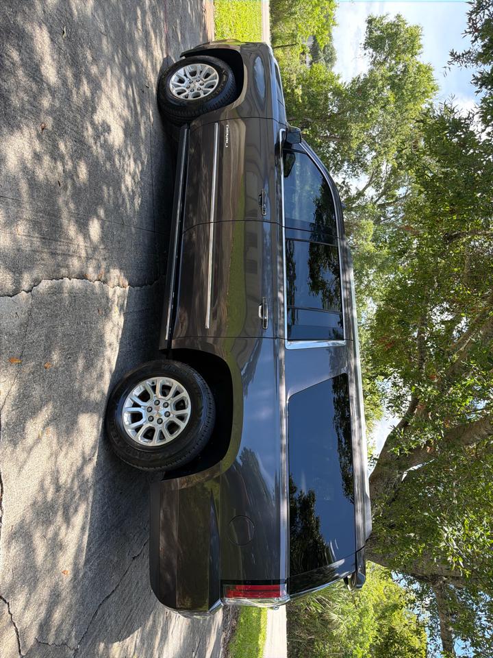 GMC Yukon XL 4WD 4dr Denali 2017