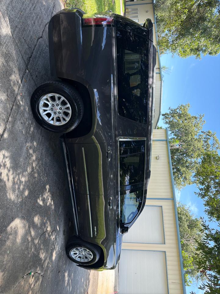 GMC Yukon XL 4WD 4dr Denali 2017