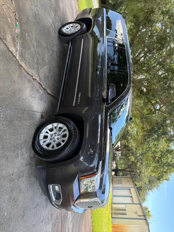GMC Yukon XL 4WD 4dr Denali 2017