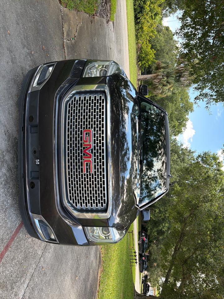 GMC Yukon XL 4WD 4dr Denali 2017