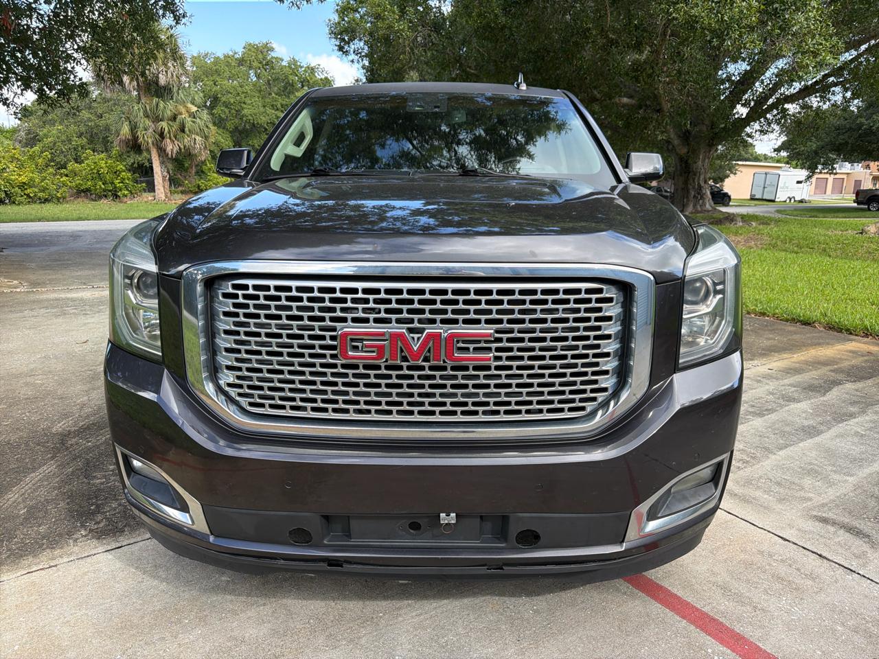 GMC Yukon XL 4WD 4dr Denali 2017