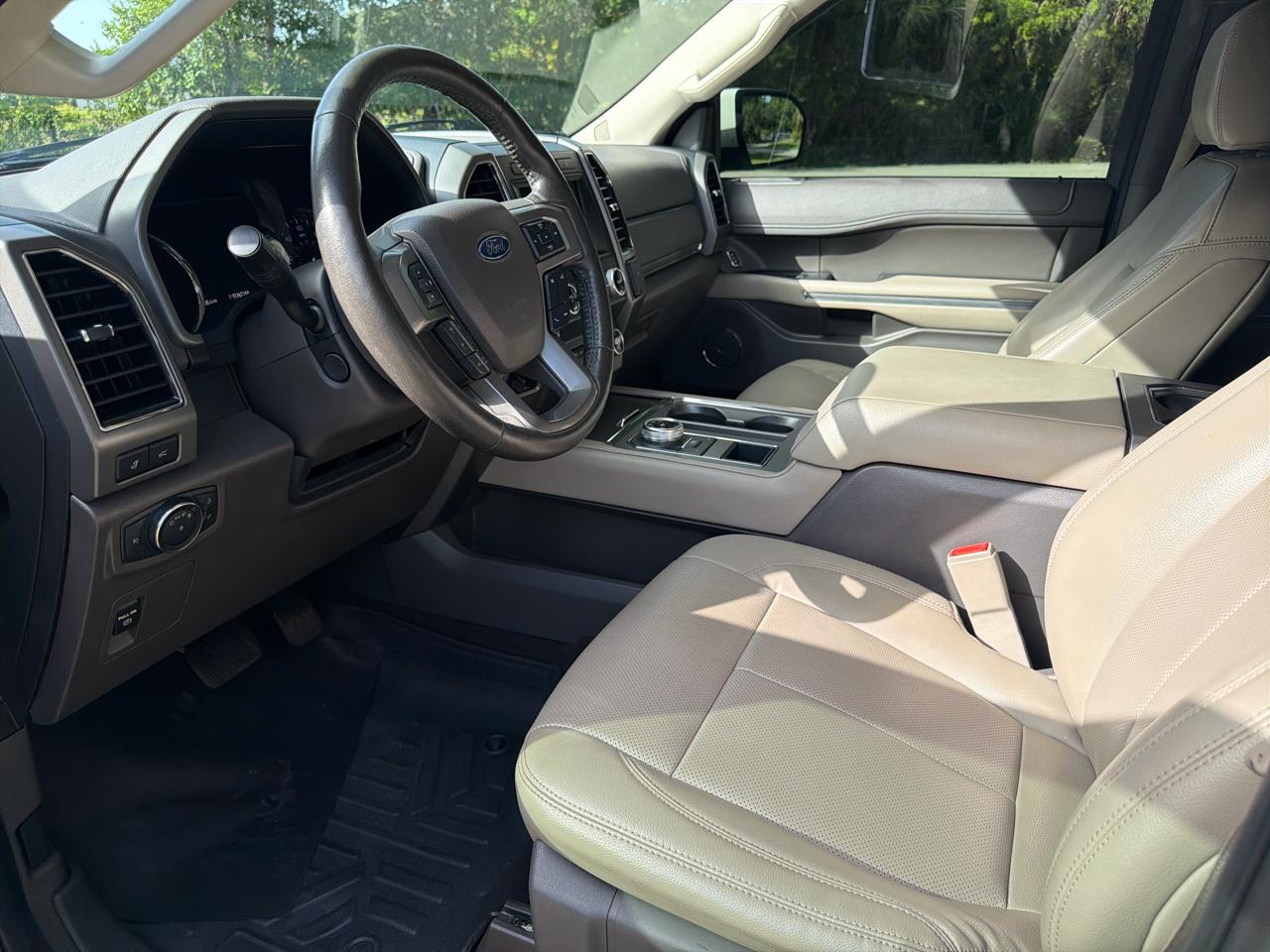 Ford Expedition Max XLT 4x2 2021