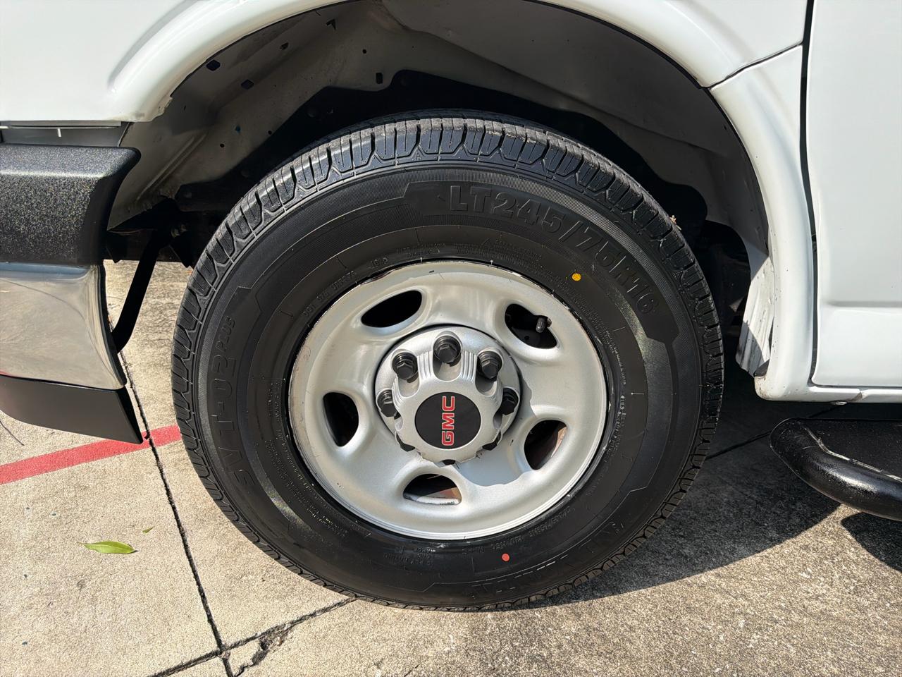 GMC Savana Cargo Van RWD 2500 135" 2020