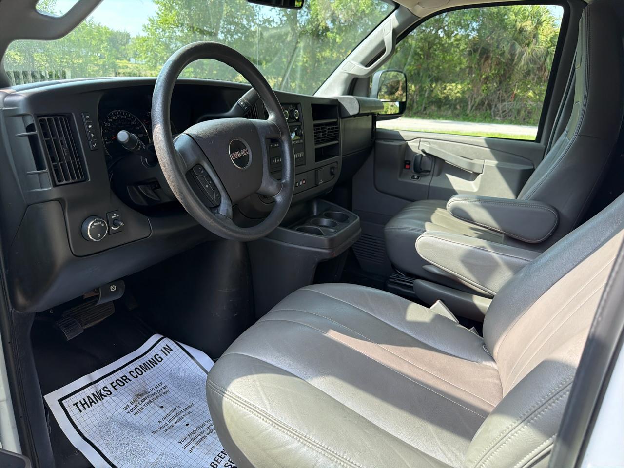 GMC Savana Cargo Van RWD 2500 135" 2020