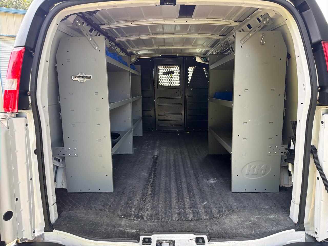 GMC Savana Cargo Van RWD 2500 135" 2020