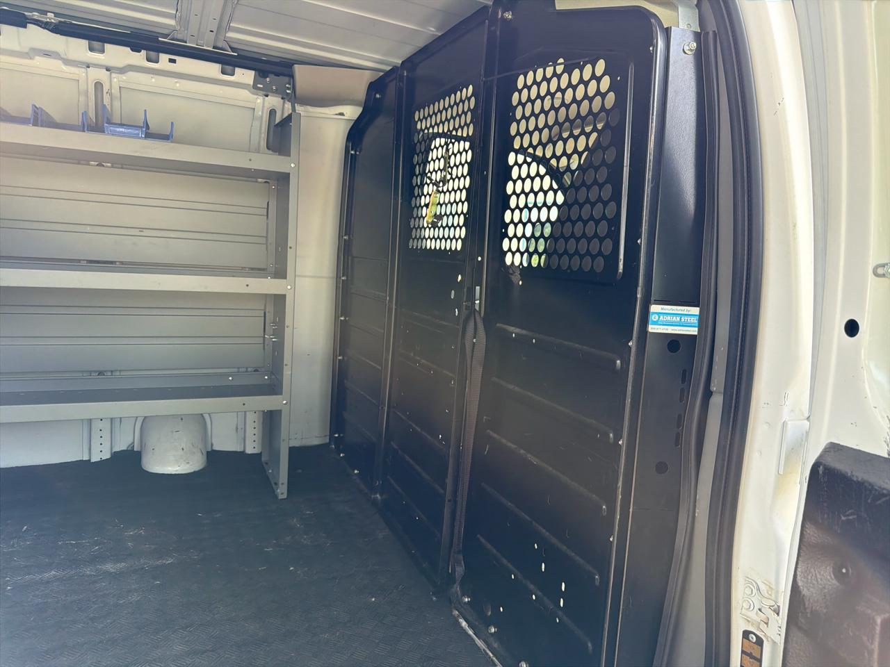 GMC Savana Cargo Van RWD 2500 135" 2020