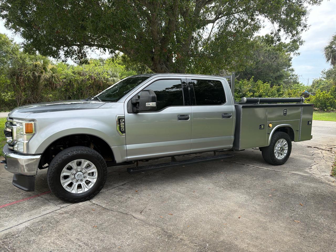 Ford Super Duty F-250 SRW 4WD Crew Cab 156" XLT 2020