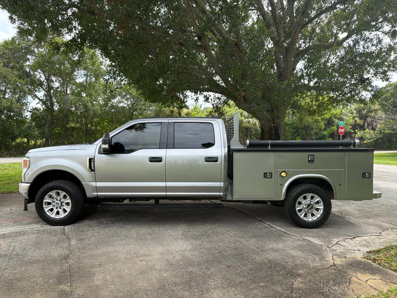 Ford Super Duty F-250 SRW 4WD Crew Cab 156" XLT 2020