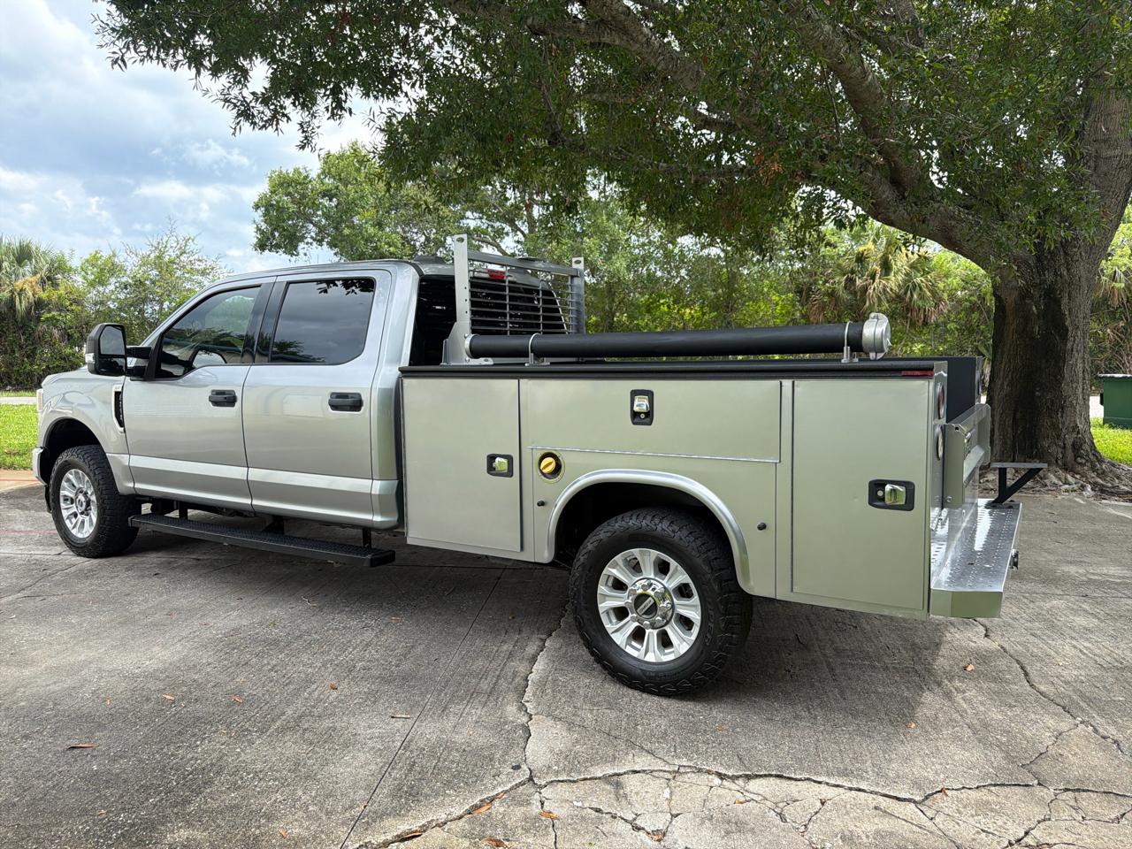 Ford Super Duty F-250 SRW 4WD Crew Cab 156" XLT 2020