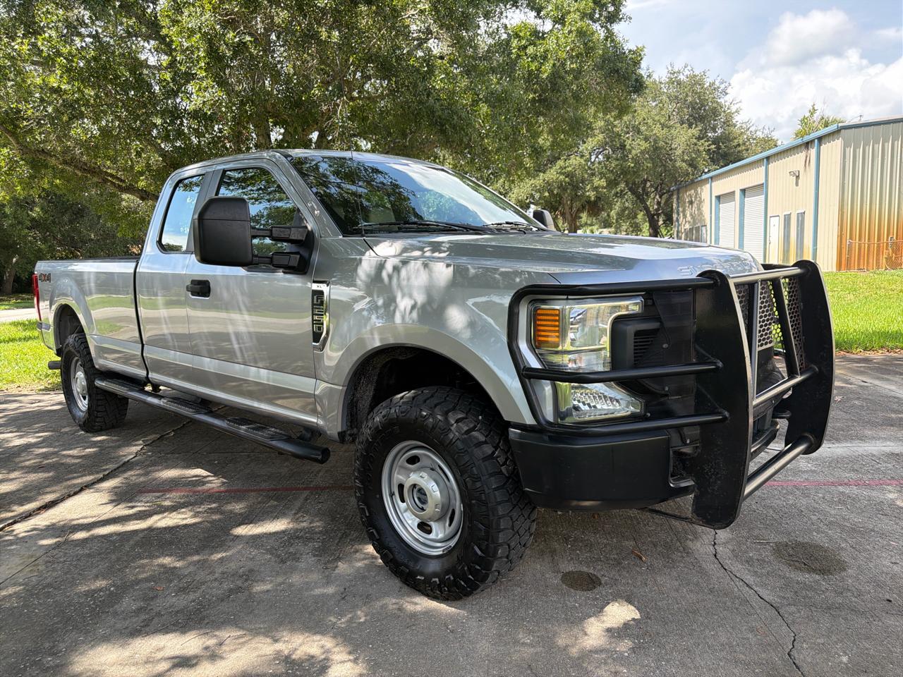 Ford Super Duty F-250 SRW XL 4WD SuperCab 8' Box 2021