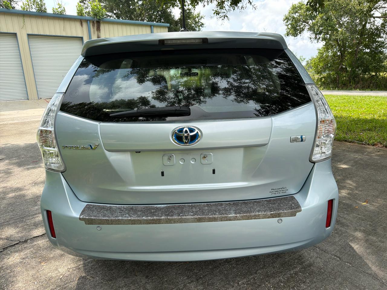 Toyota Prius V 5dr Wgn Three (Natl) 2013