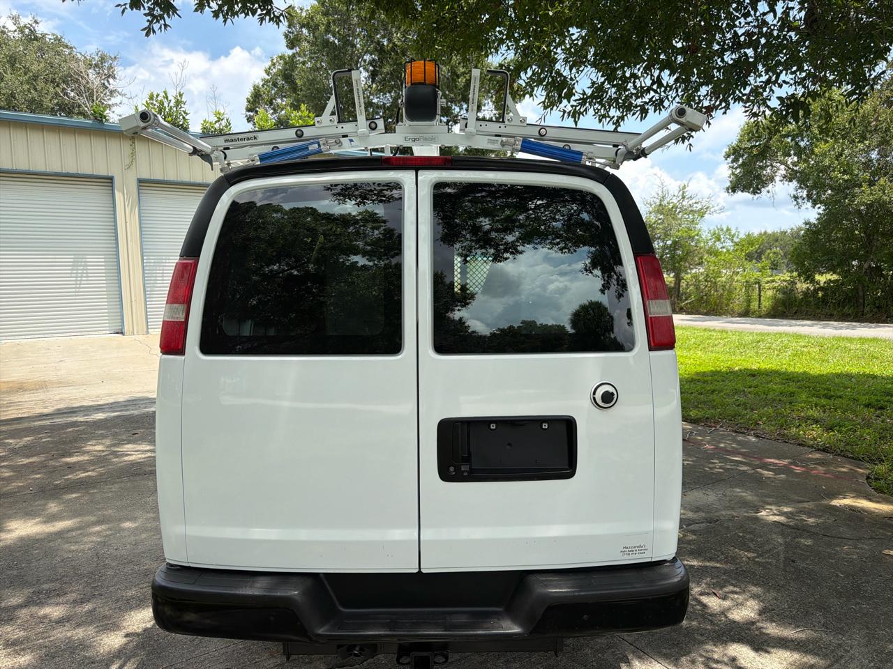 Chevrolet Express Cargo Van RWD 2500 135" 2016