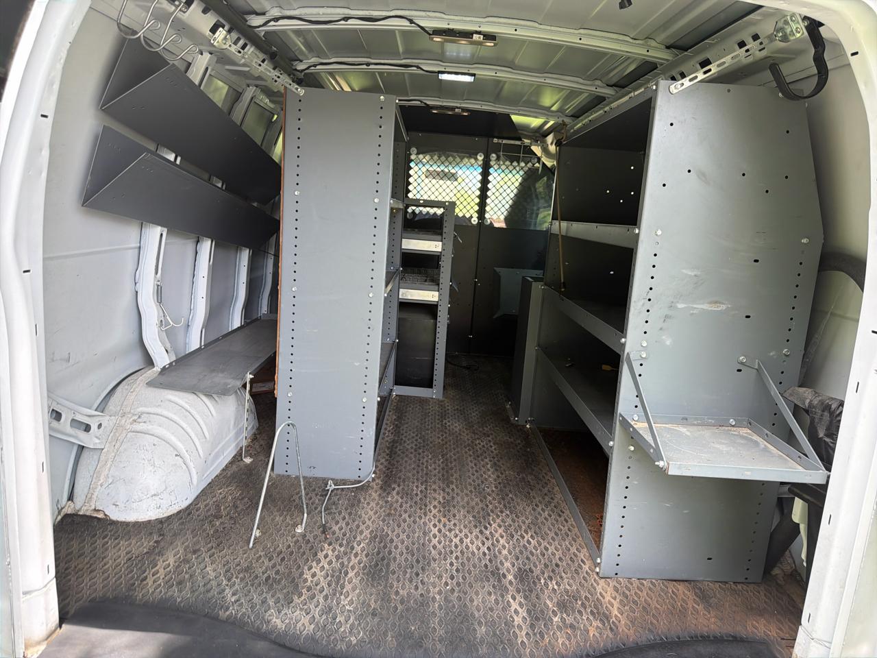 Chevrolet Express Cargo Van RWD 2500 135" 2016