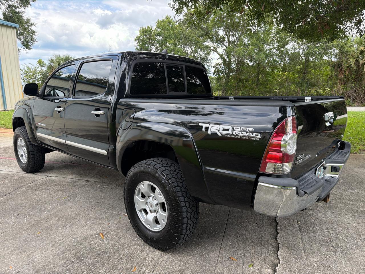 Toyota Tacoma 4WD Double Cab V6 MT (Natl) 2012