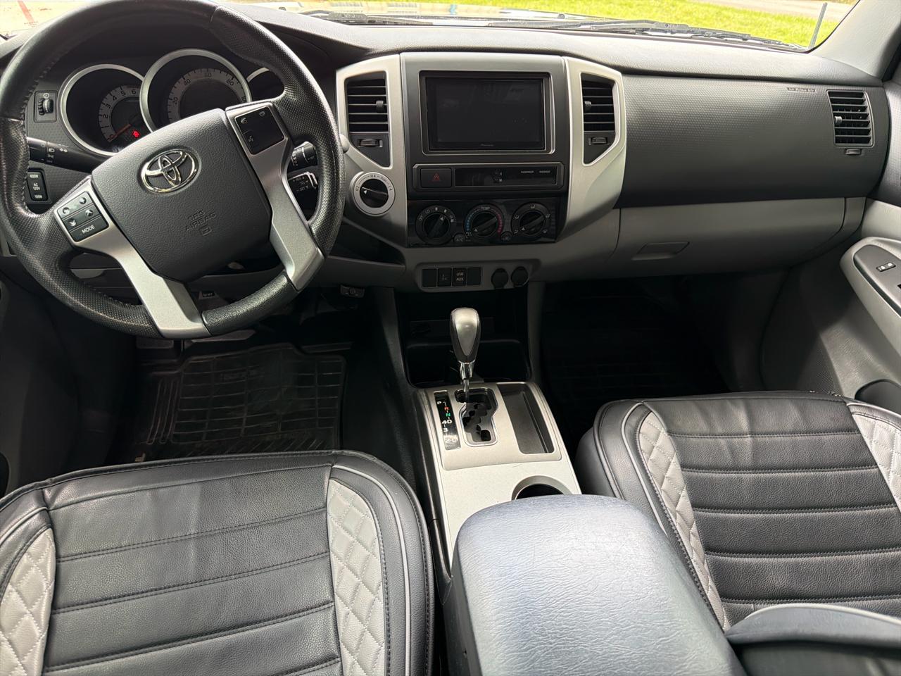 Toyota Tacoma 4WD Double Cab V6 MT (Natl) 2012