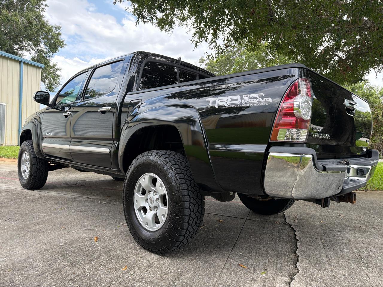 Toyota Tacoma 4WD Double Cab V6 MT (Natl) 2012