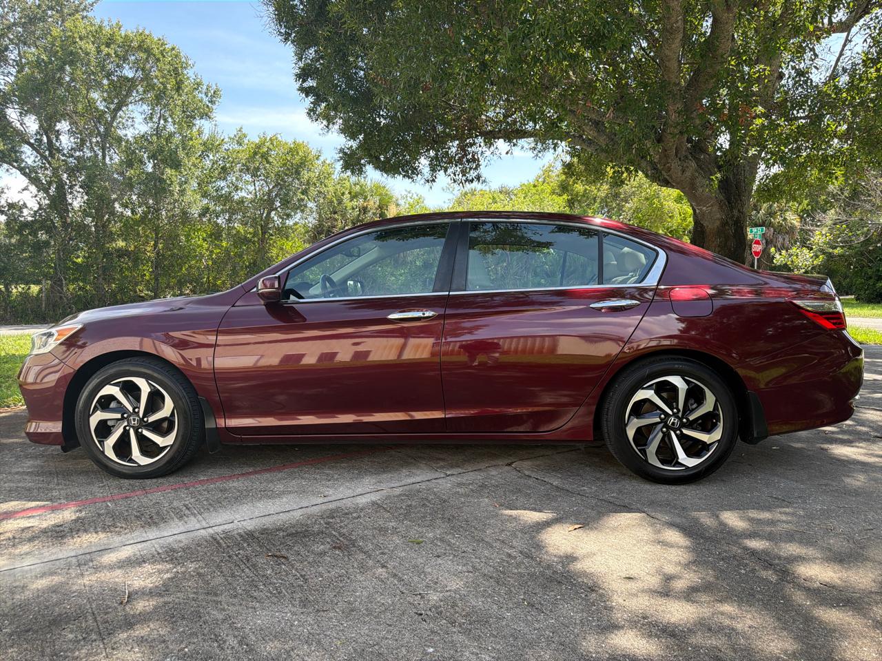 Honda Accord Sedan 4dr I4 CVT EX-L w/Navi & Honda Sensing 2016