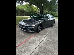 2024 Hyundai Elantra 