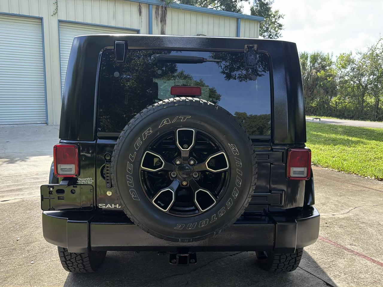 Jeep Wrangler RWD 4dr Unlimited Sahara 2008