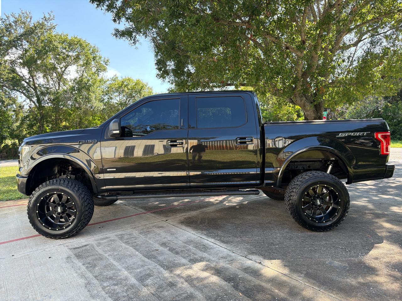Ford F-150 2WD SuperCrew 145" XLT 2015