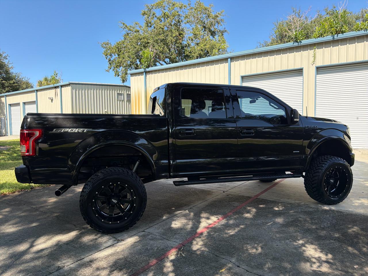 Ford F-150 2WD SuperCrew 145" XLT 2015
