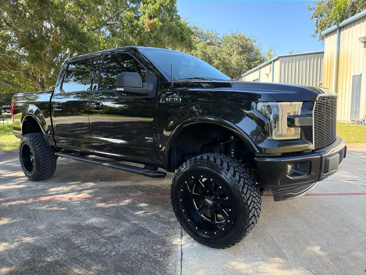 Ford F-150 2WD SuperCrew 145" XLT 2015