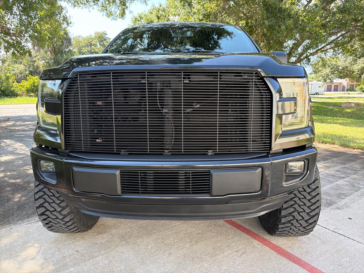 Ford F-150 2WD SuperCrew 145" XLT 2015