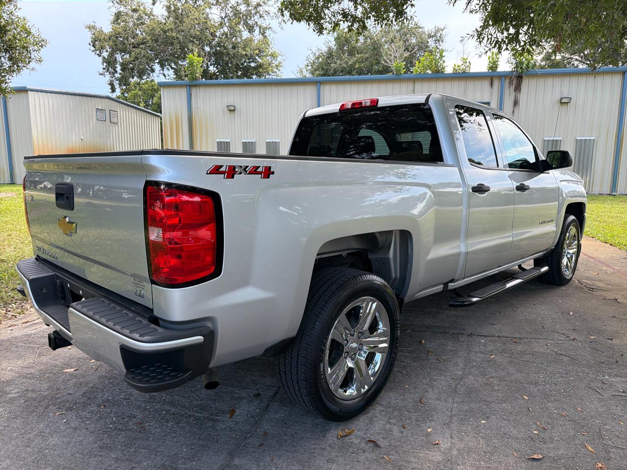 Chevrolet Silverado 1500 LD 4WD Double Cab Custom 2019
