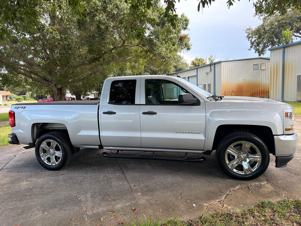 Chevrolet Silverado 1500 LD 4WD Double Cab Custom 2019