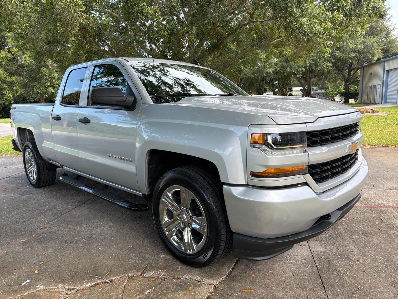 Chevrolet Silverado 1500 LD 4WD Double Cab Custom 2019