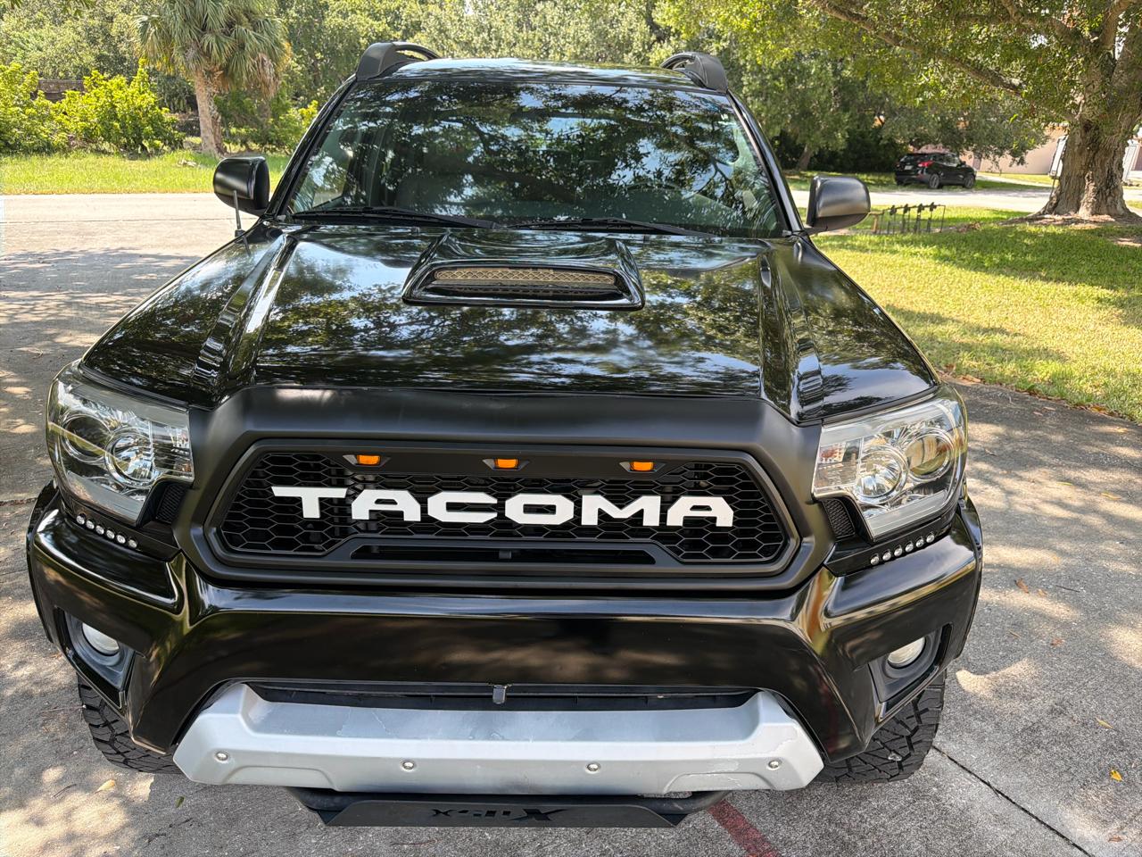Toyota Tacoma 2WD Double Cab V6 AT PreRunner (Natl) 2012