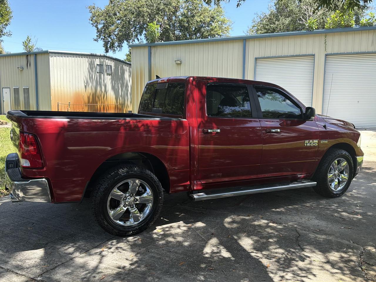 RAM 1500 2WD Crew Cab 140.5" Big Horn 2015
