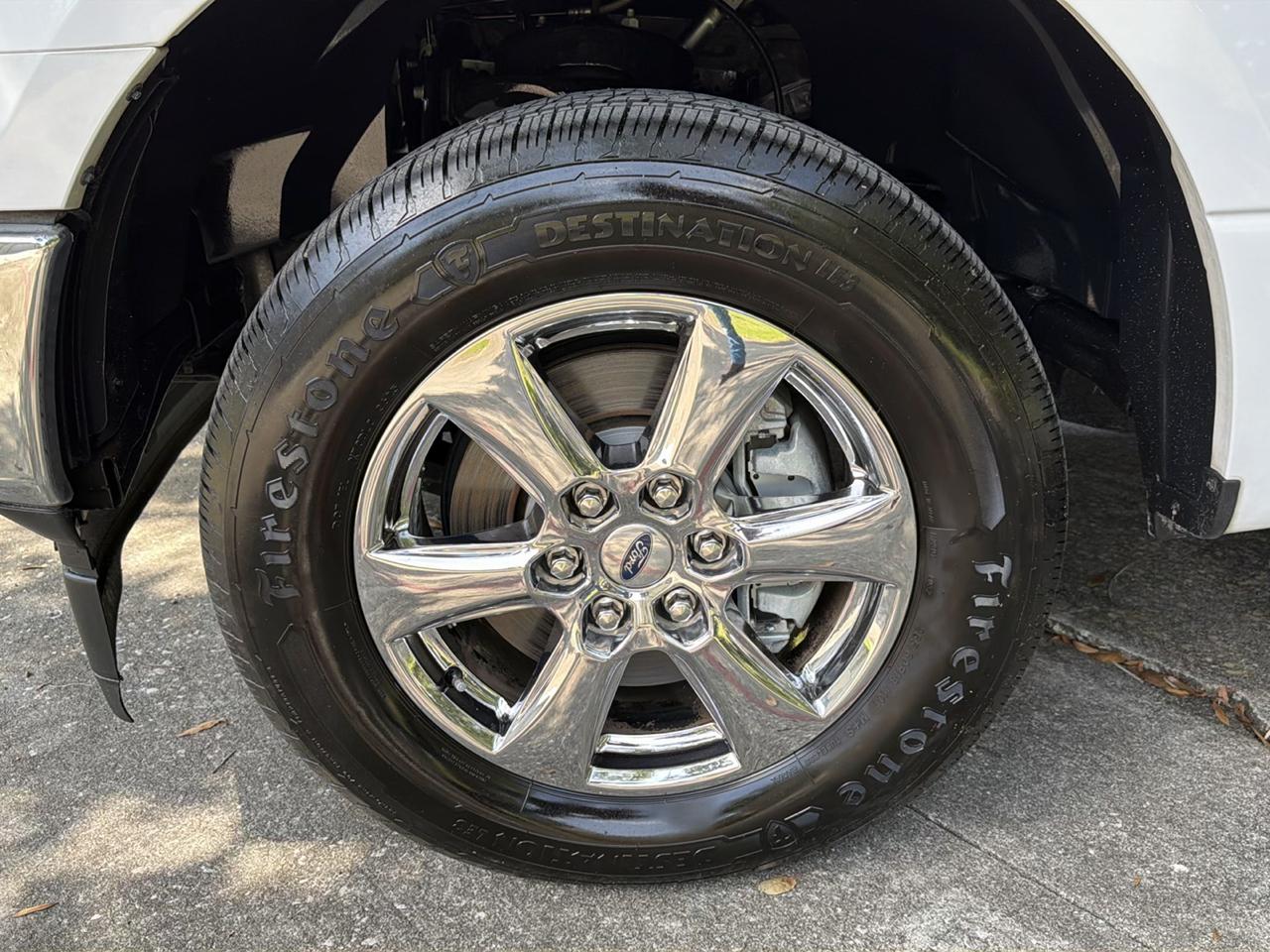 Ford F-150 2WD SuperCrew 139" XLT 2019