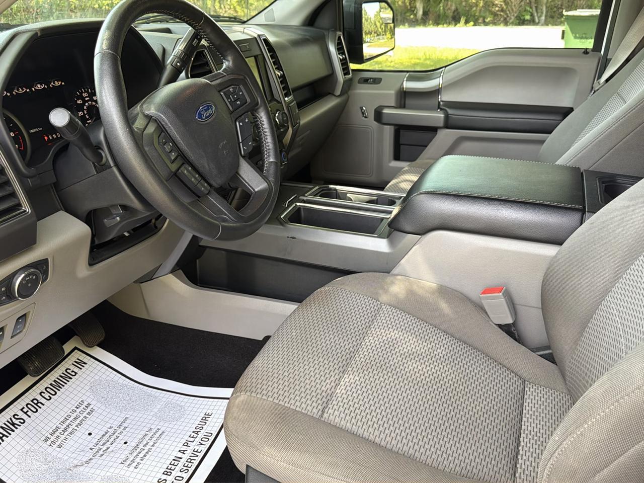 Ford F-150 2WD SuperCrew 139" XLT 2019