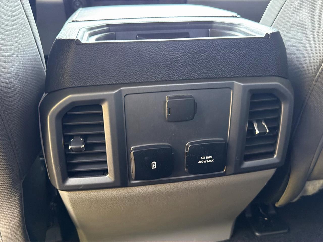 Ford F-150 2WD SuperCrew 139" XLT 2019