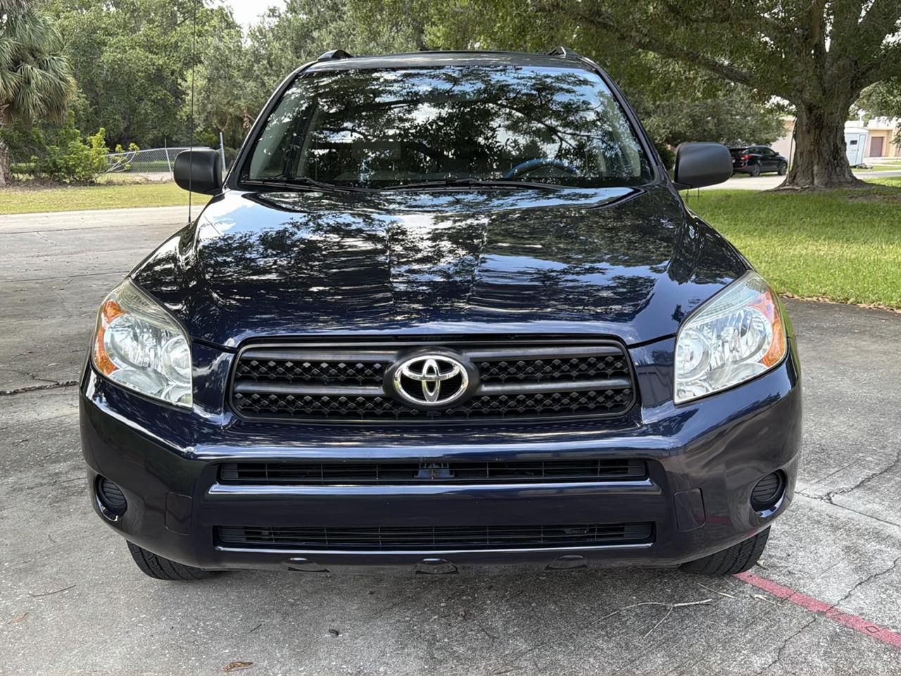 Toyota RAV4 2WD 4dr 4-cyl (Natl) 2007