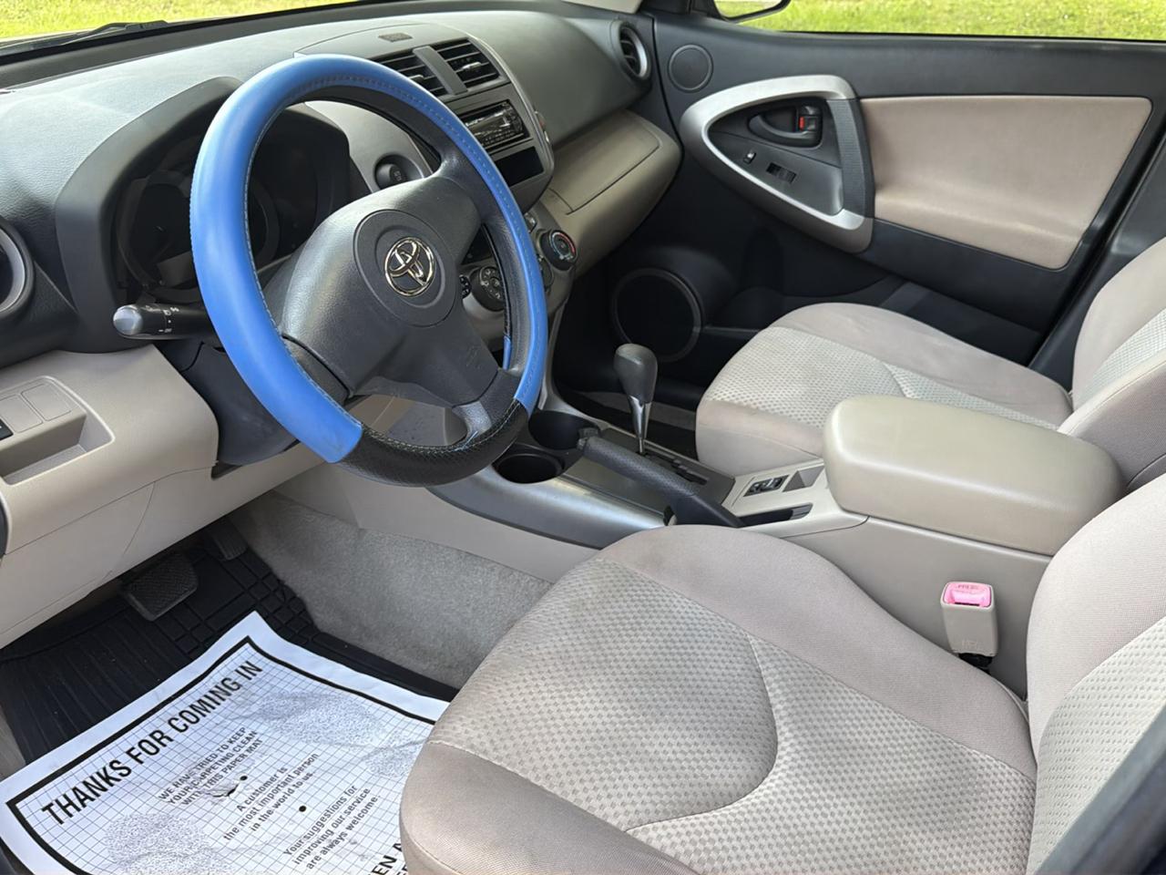 Toyota RAV4 2WD 4dr 4-cyl (Natl) 2007