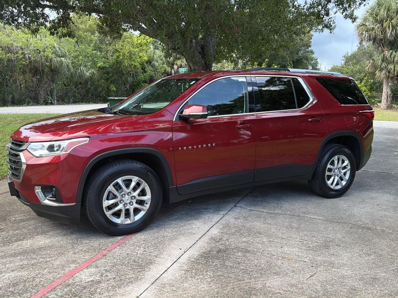 Chevrolet Traverse FWD 4dr LT Cloth w/1LT 2018