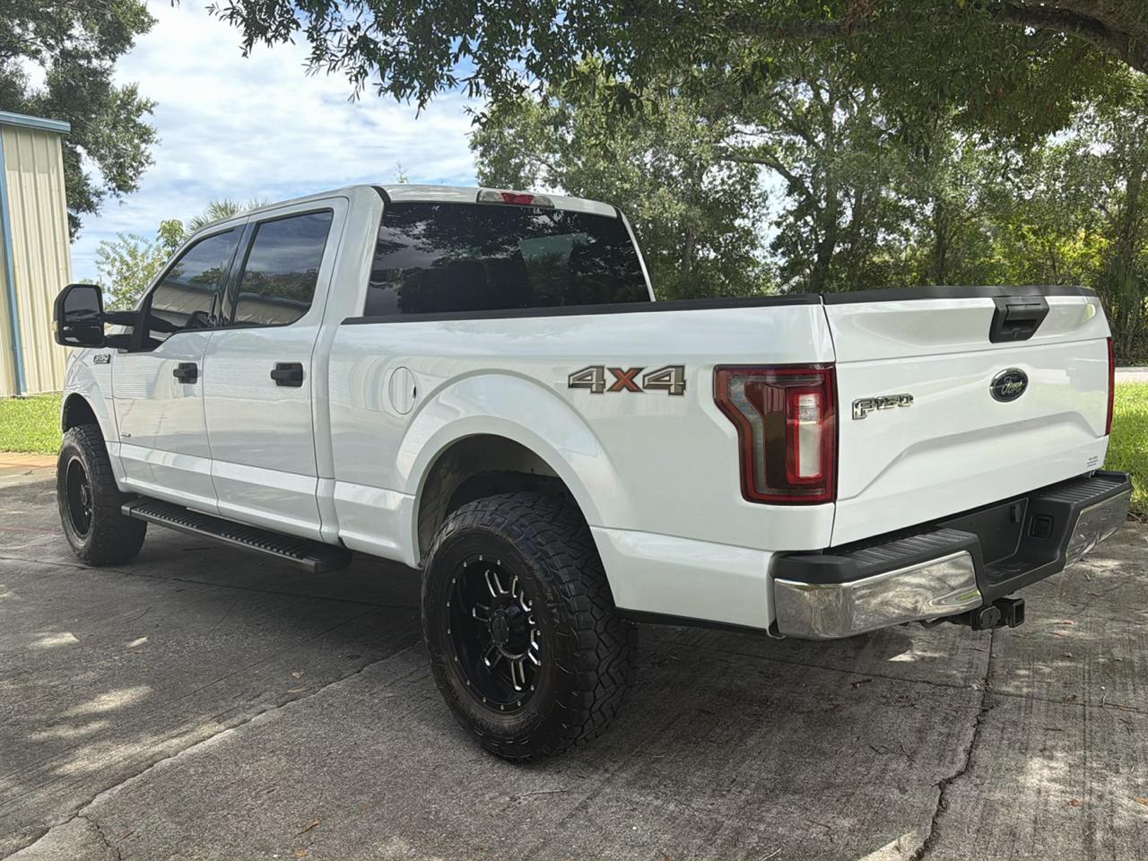 Ford F-150 4WD SuperCrew 145" XLT 2016