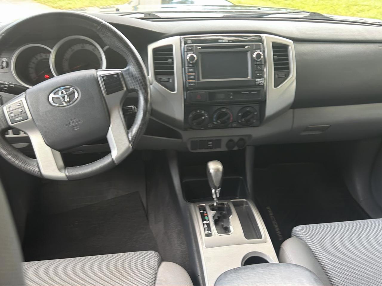 Toyota Tacoma 2WD Double Cab V6 AT PreRunner (Natl) 2013