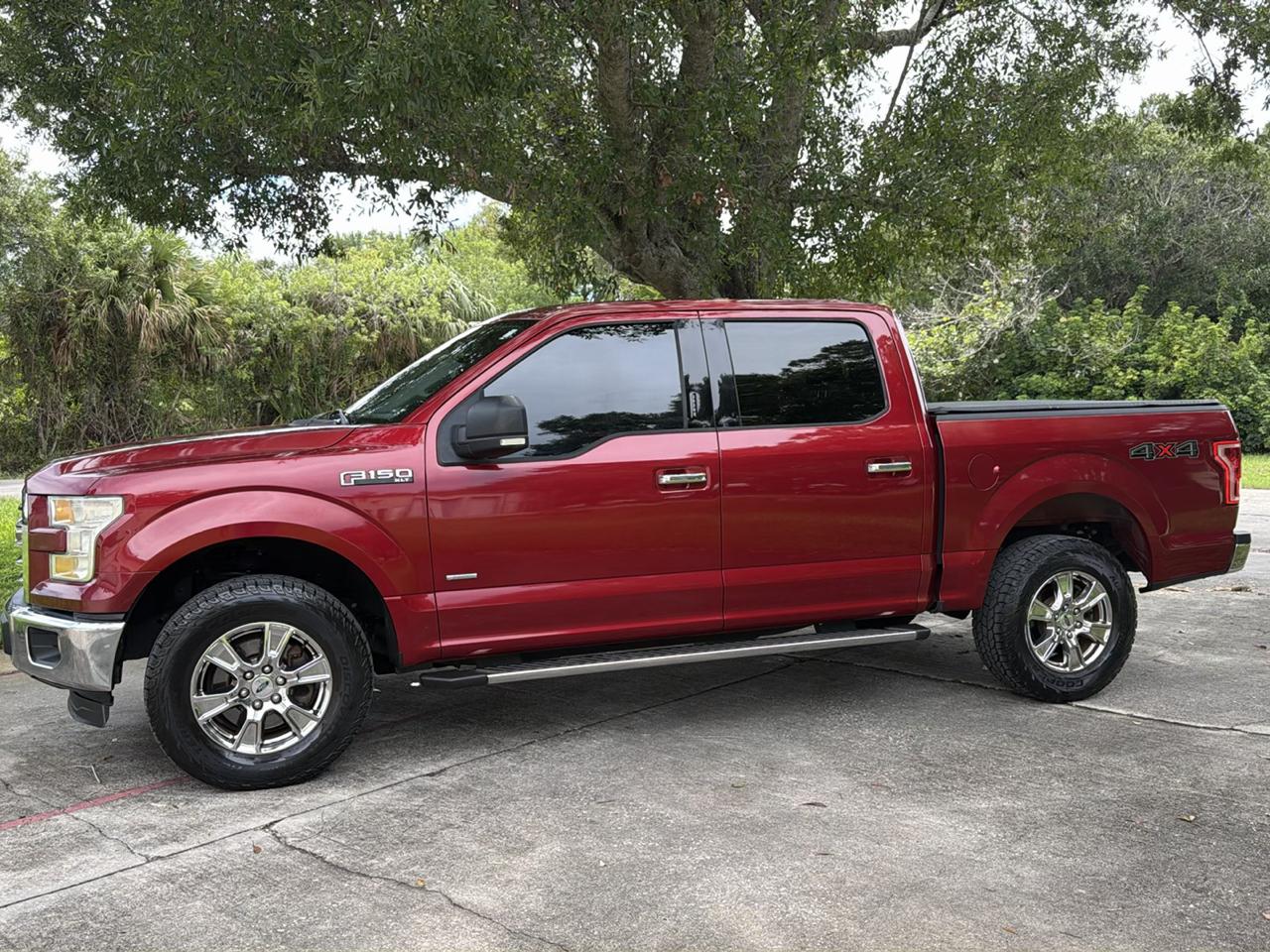 Ford F-150 4WD SuperCrew 145" XLT 2015