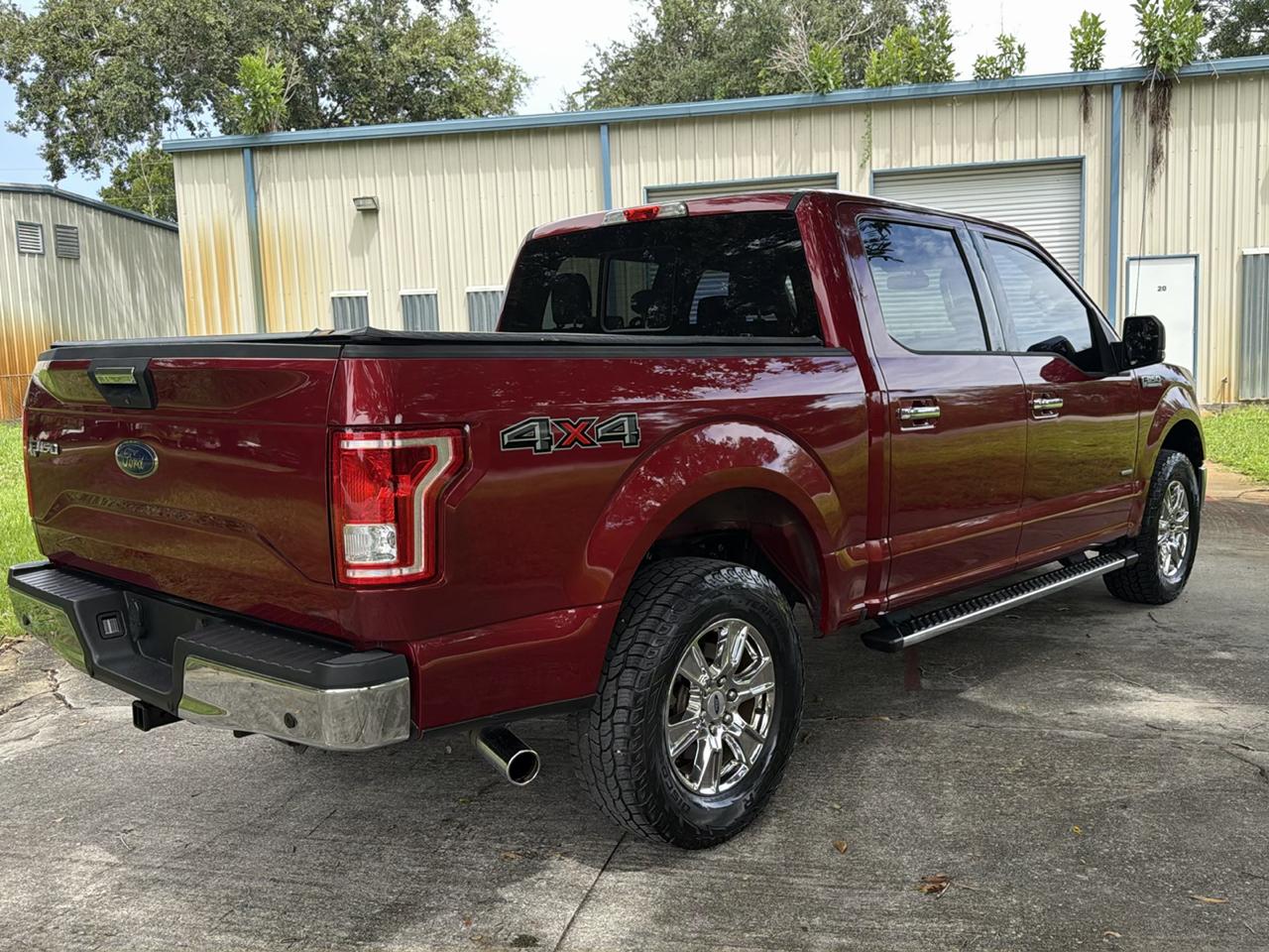 Ford F-150 4WD SuperCrew 145" XLT 2015