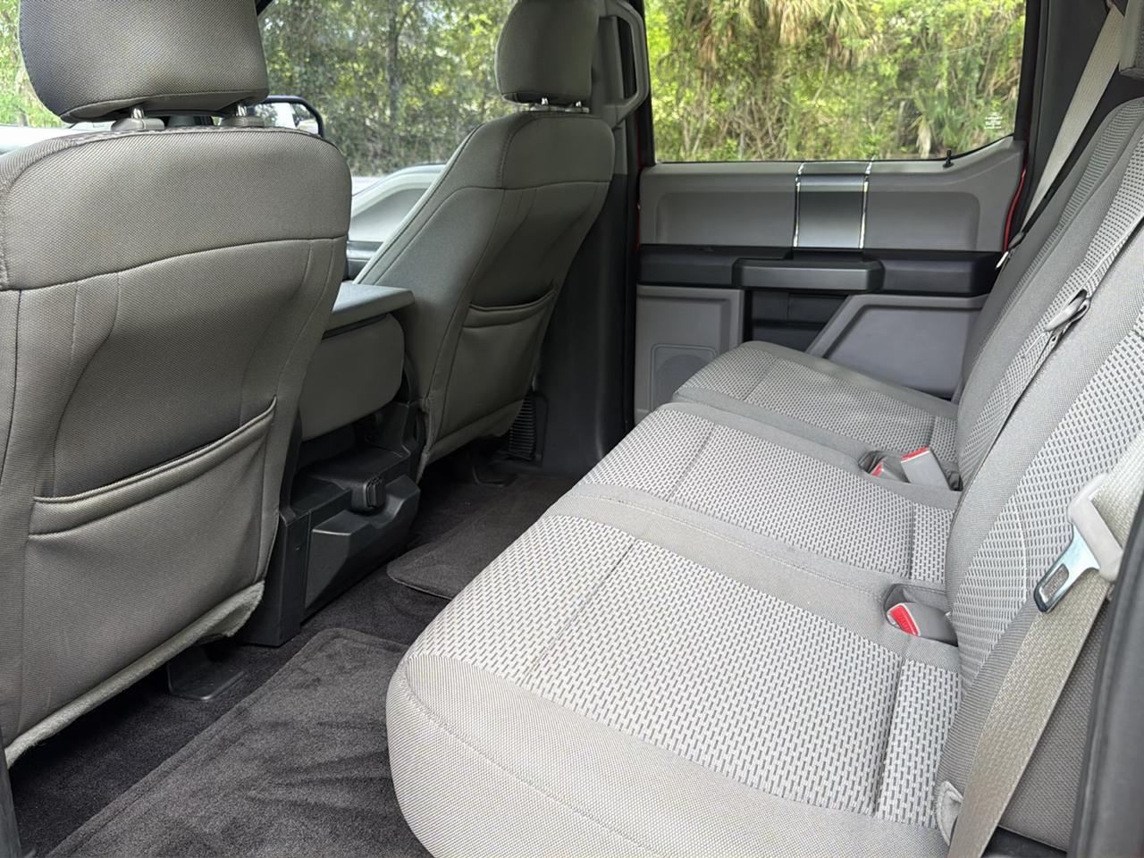 Ford F-150 4WD SuperCrew 145" XLT 2015