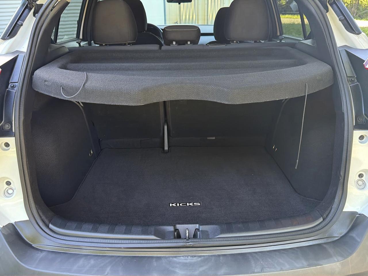 Nissan Kicks SV FWD 2018