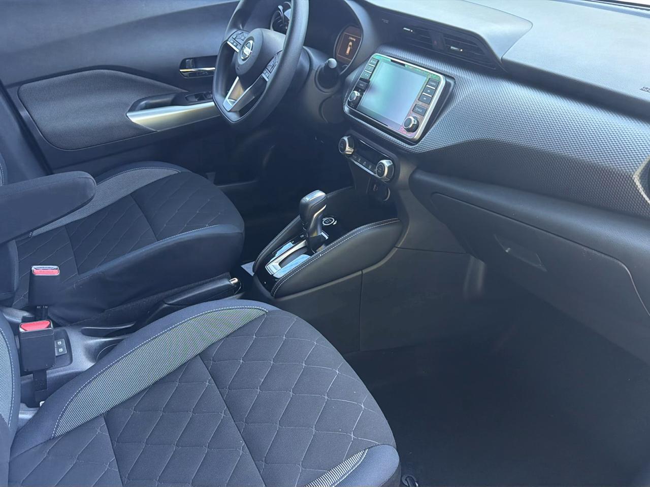 Nissan Kicks SV FWD 2018